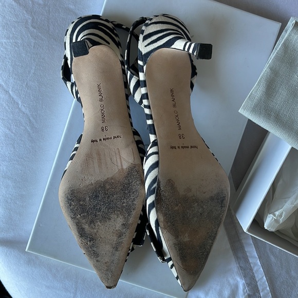 Manolo Blahnik Maysli zebra 38 - Picture 2 of 5